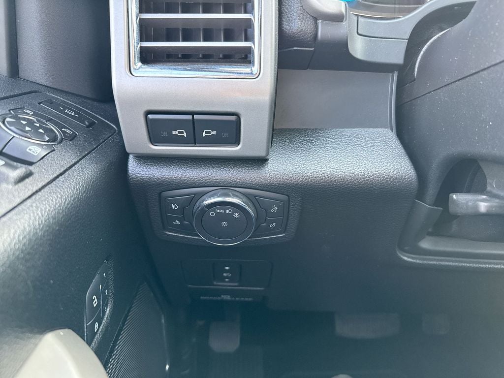 2017 Ford F-350SD Lariat