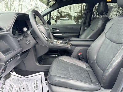 2025 Toyota Sienna Platinum