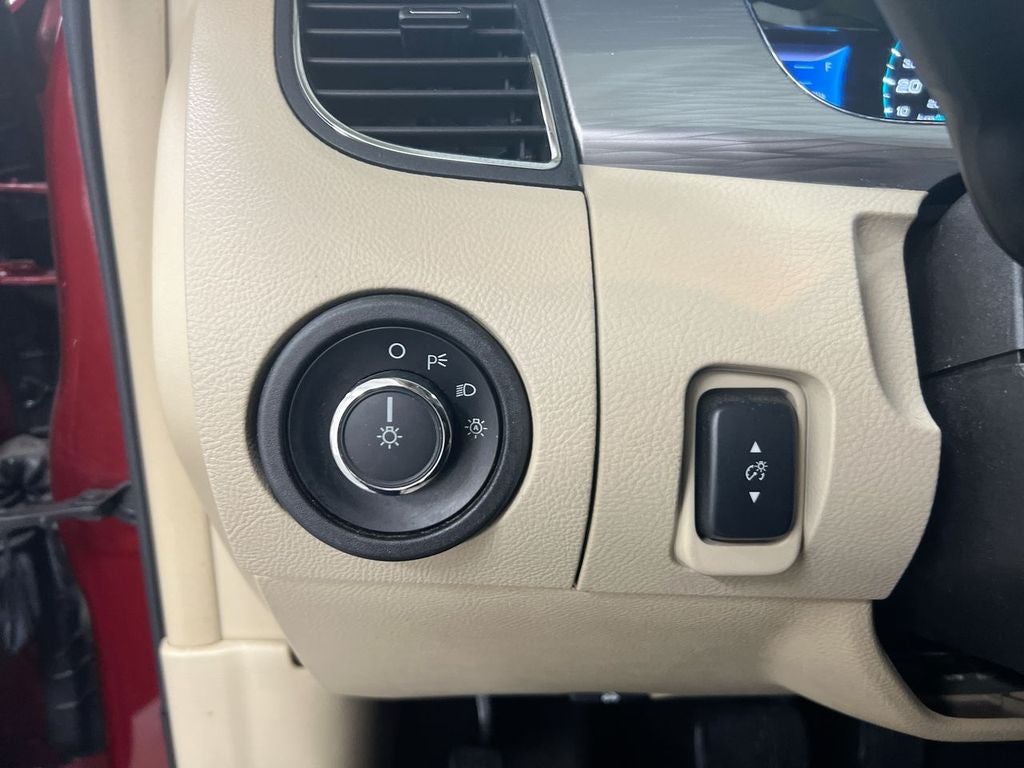 2013 Ford Taurus SEL