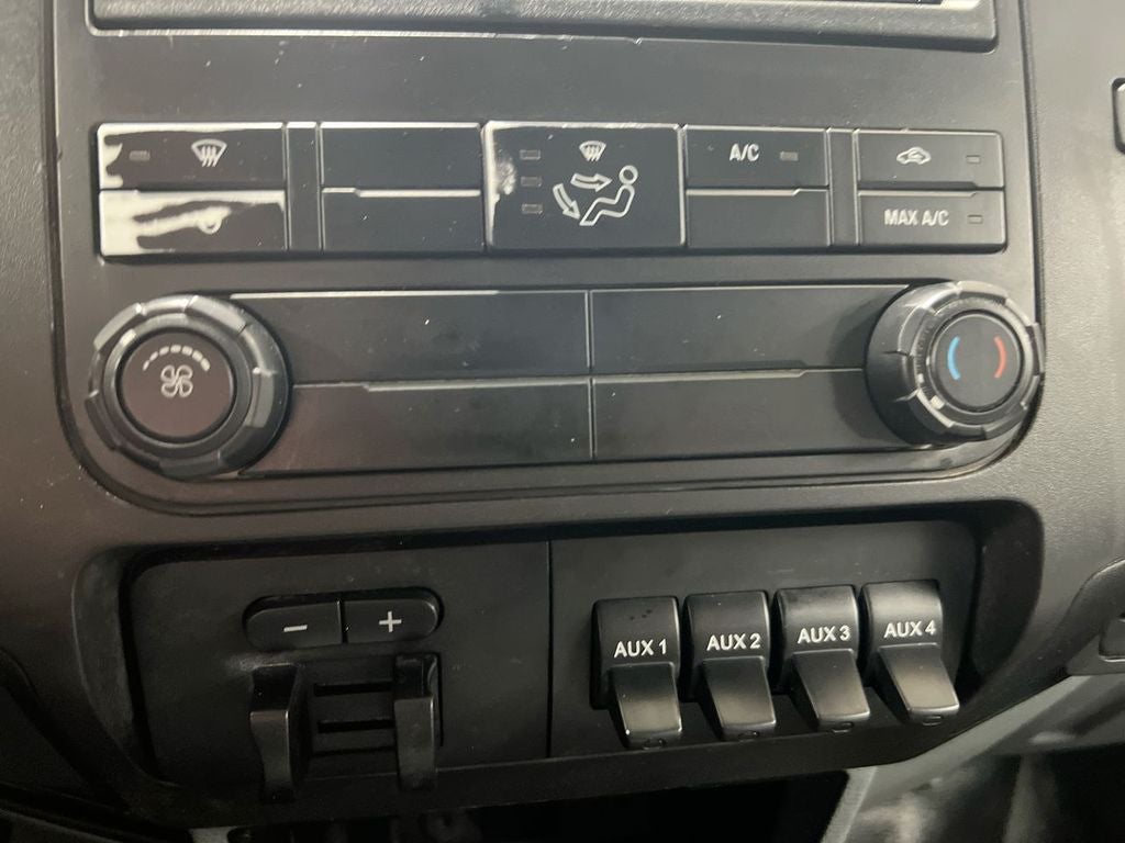 2014 Ford F-550SD XL