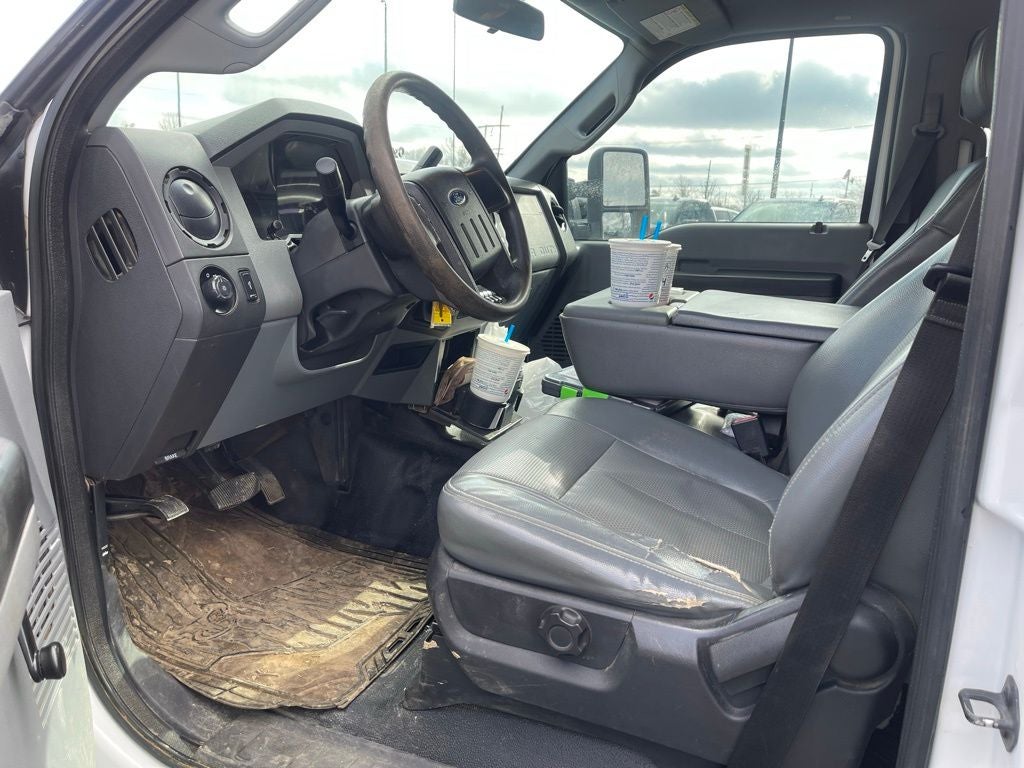 2014 Ford F-550SD XL