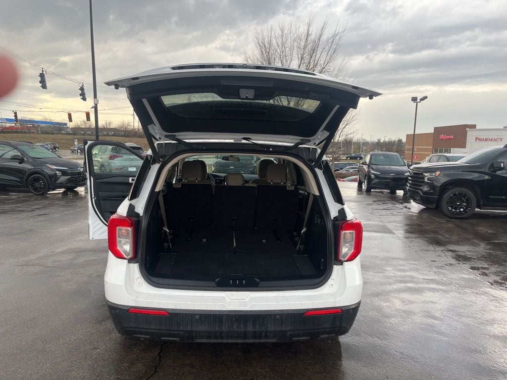 2021 Ford Explorer Base