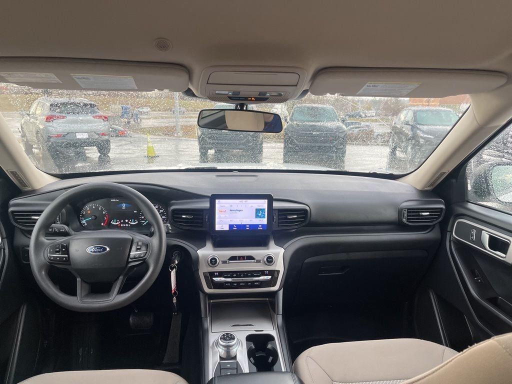 2021 Ford Explorer Base