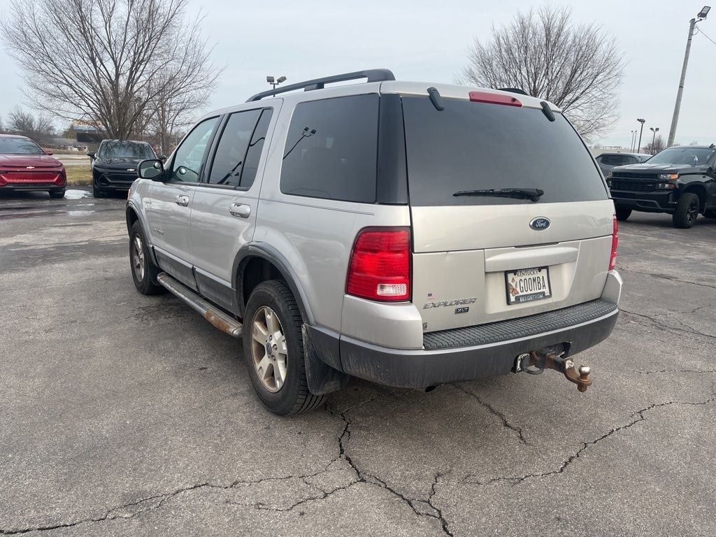 2004 Ford Explorer XLT