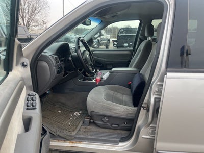 2004 Ford Explorer XLT
