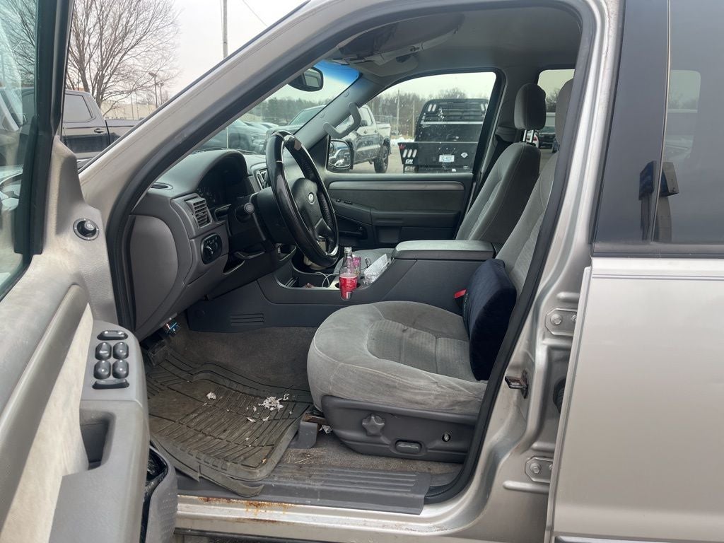 2004 Ford Explorer XLT