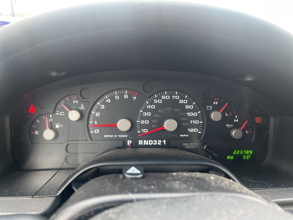 2004 Ford Explorer XLT