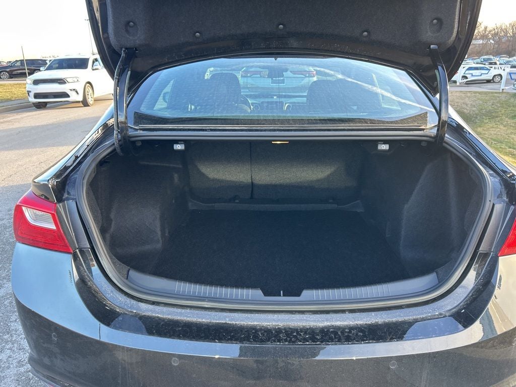 2025 Chevrolet Malibu LT