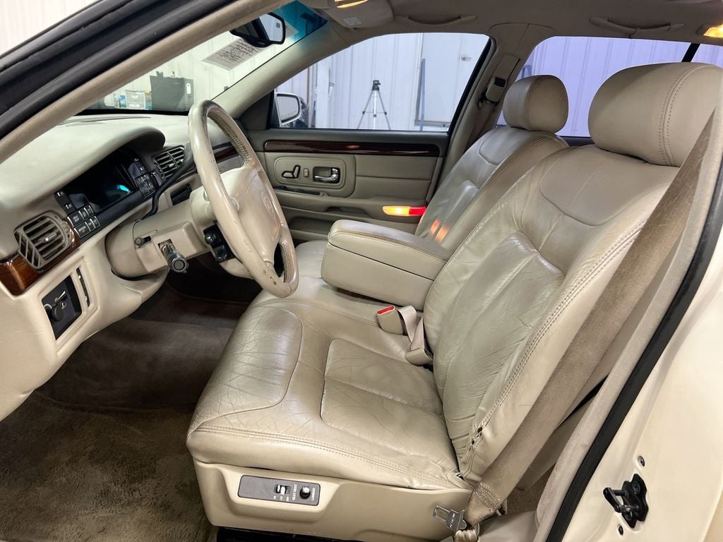 1999 Cadillac DeVille d'Elegance