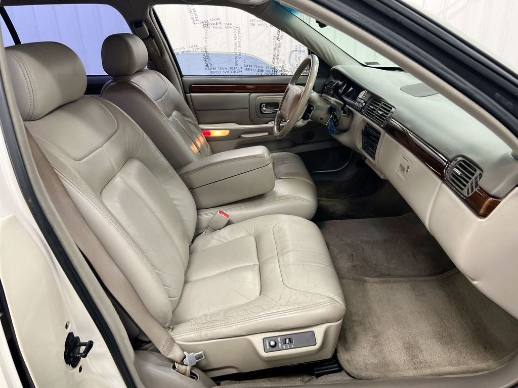 1999 Cadillac DeVille d'Elegance