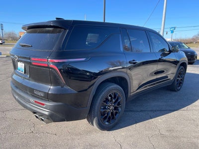 2024 Chevrolet Traverse LS