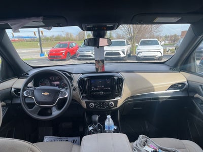 2023 Chevrolet Traverse LS