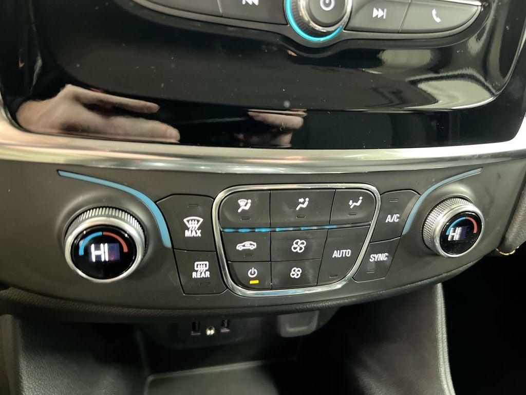 2021 Chevrolet Traverse LT