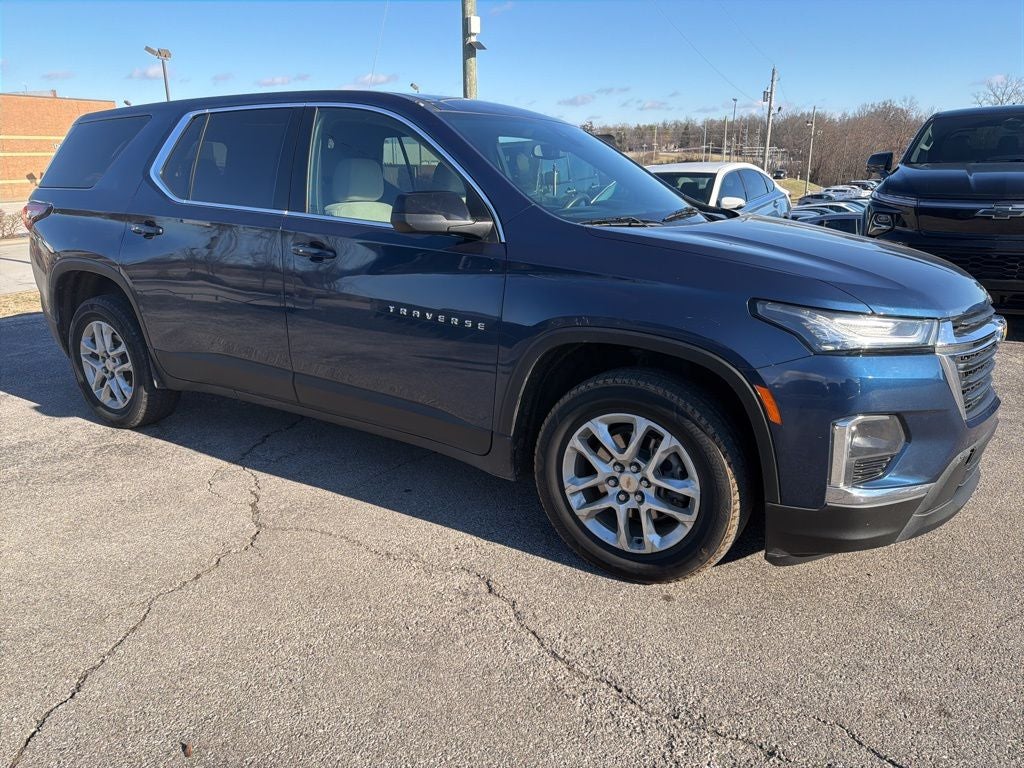 2022 Chevrolet Traverse LS