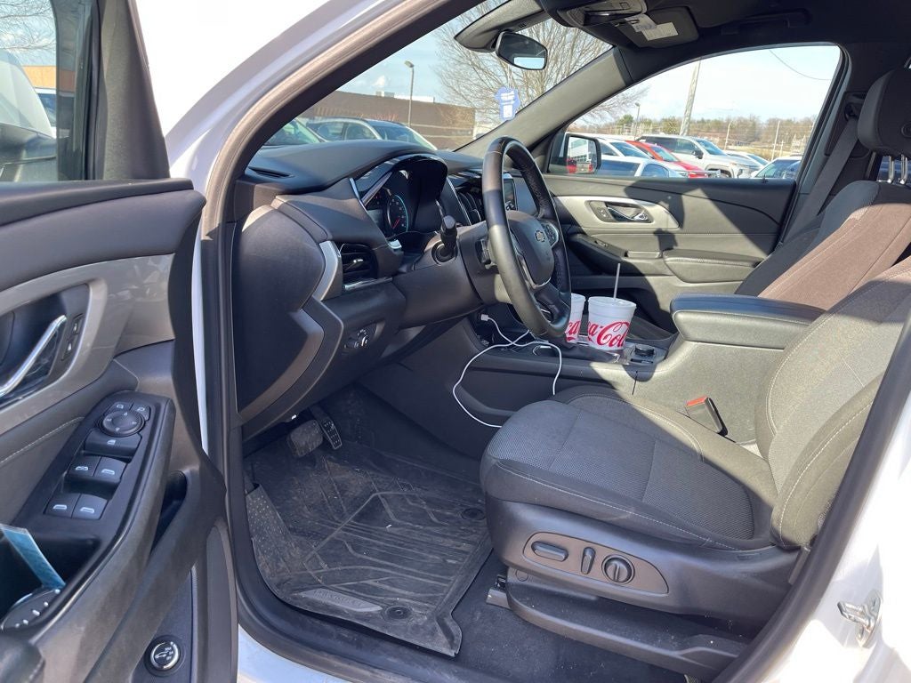 2023 Chevrolet Traverse LT