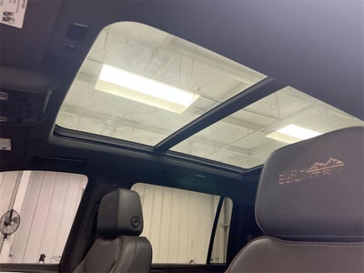 2024 Chevrolet Suburban High Country