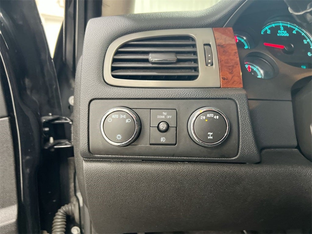 2014 Chevrolet Suburban 1500 LT