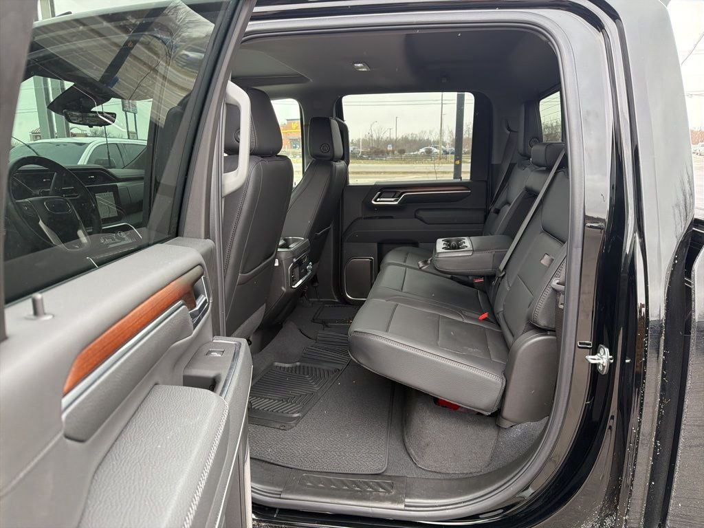 2025 GMC Sierra 2500HD Denali