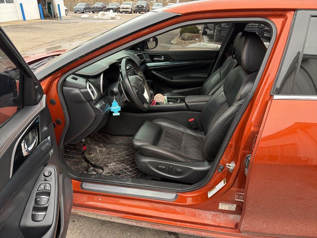 2021 Nissan Maxima SR