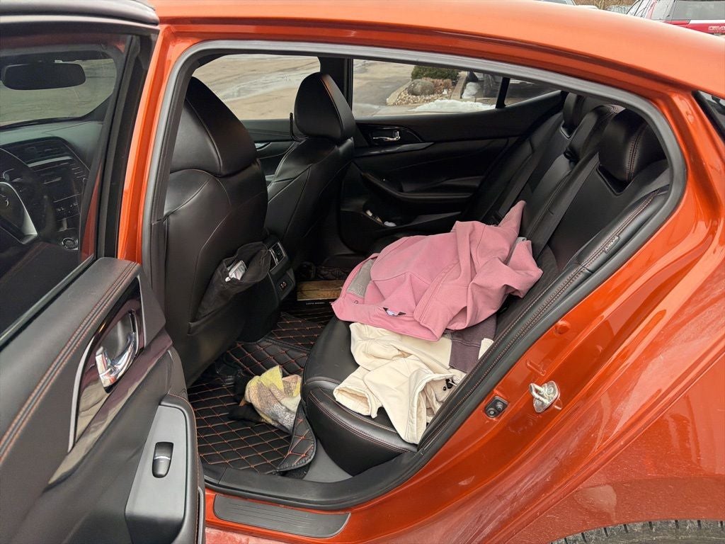 2021 Nissan Maxima SR