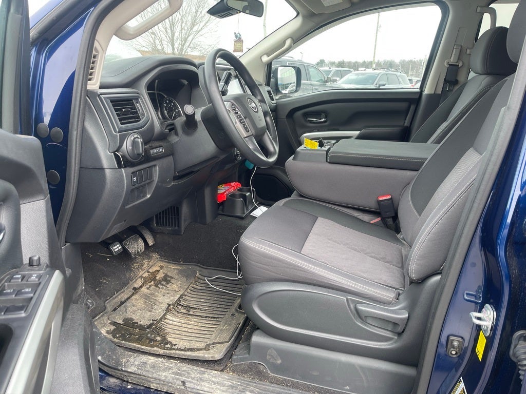 2024 Nissan Titan SV