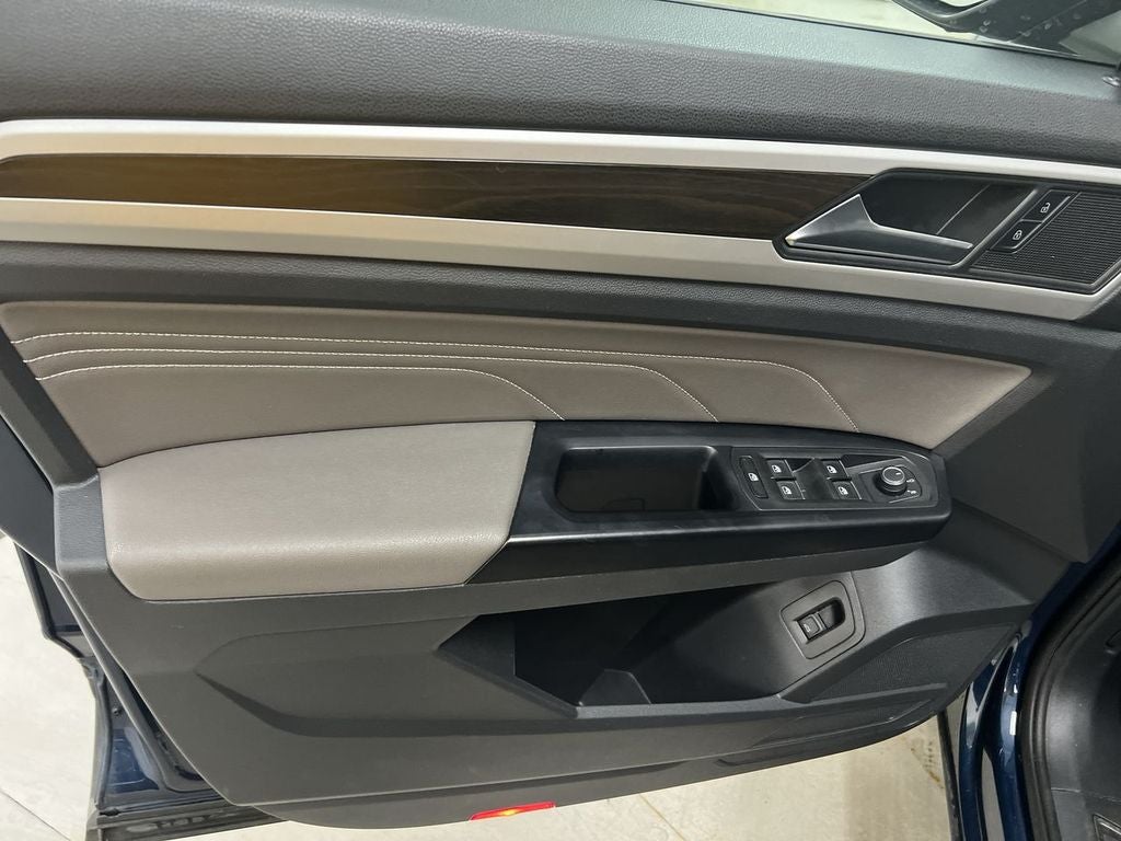 2021 Volkswagen Atlas 3.6L V6 SE w/Technology