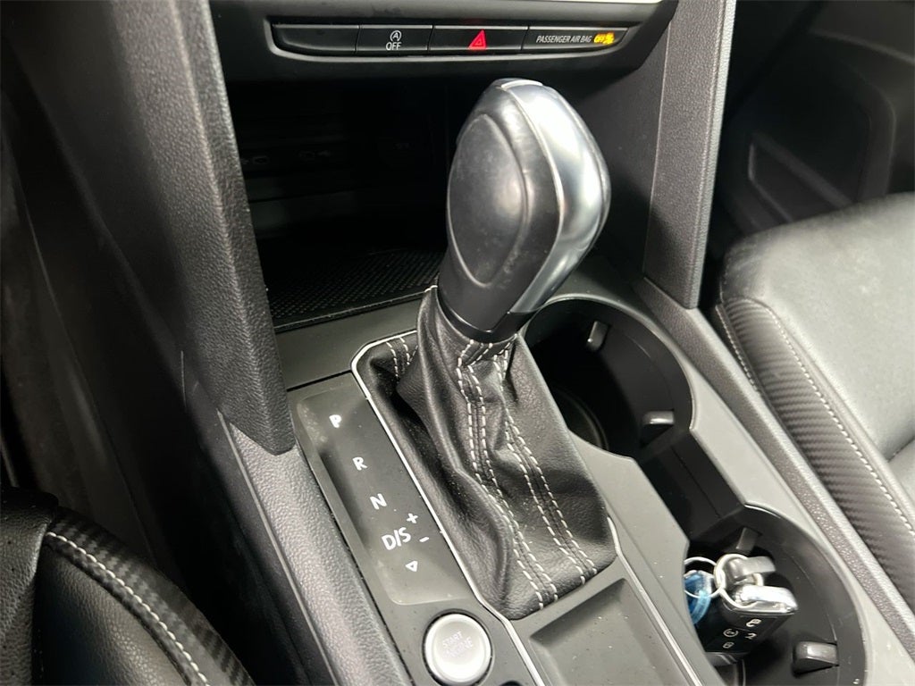 2021 Volkswagen Atlas Cross Sport 3.6L V6 SE w/Technology R-Line