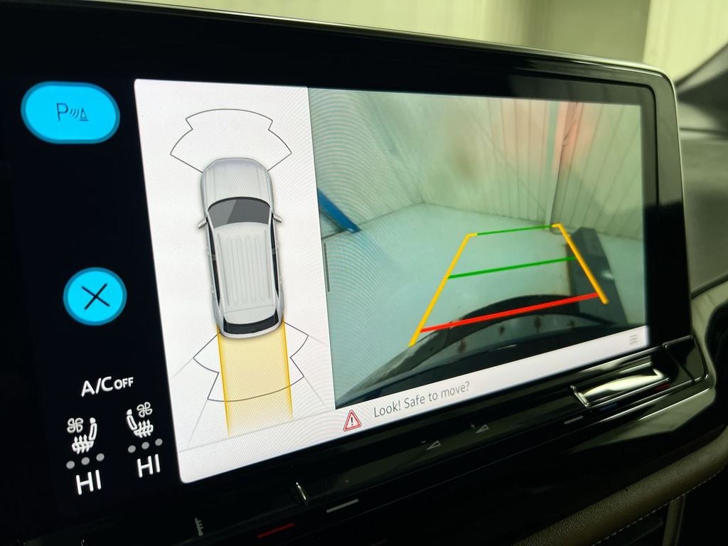 2024 Volkswagen Atlas Cross Sport 2.0T SE w/Technology