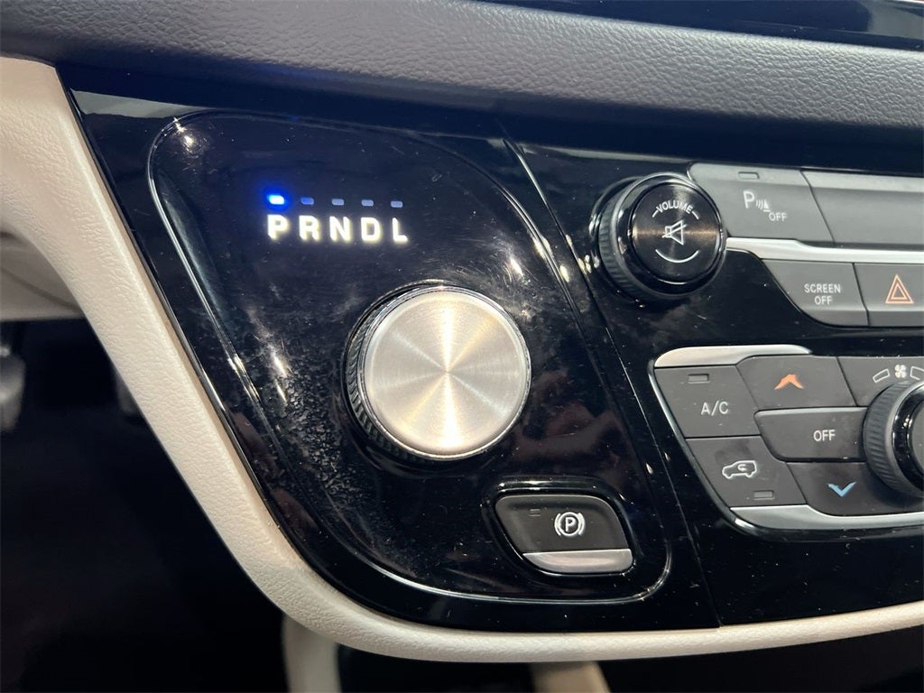 2017 Chrysler Pacifica Touring L Plus