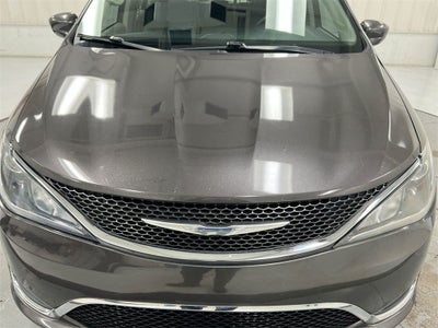 2017 Chrysler Pacifica Touring L Plus