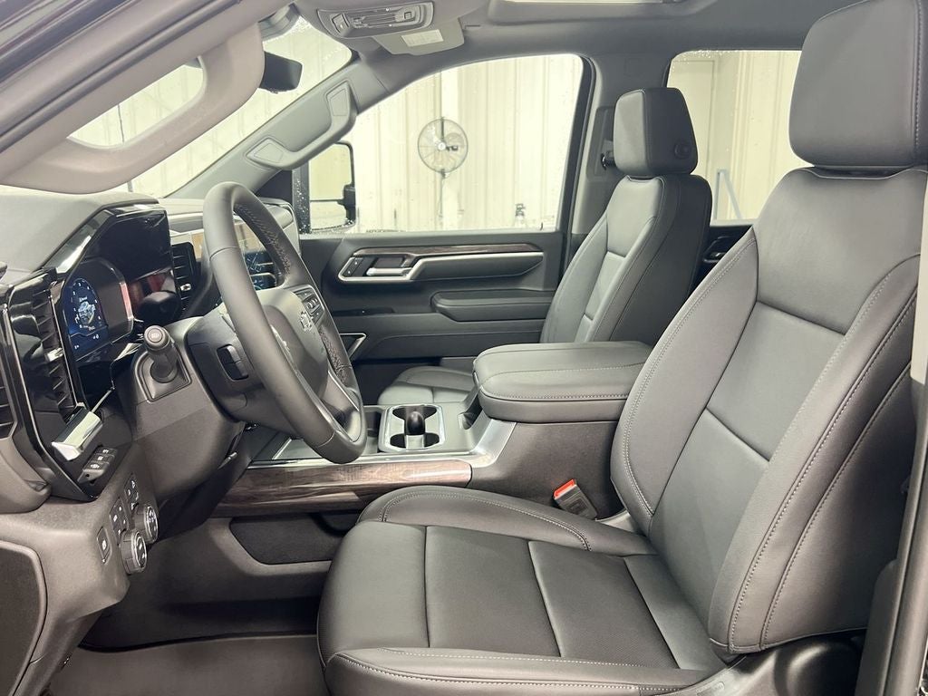 2025 Chevrolet Silverado 2500HD LTZ