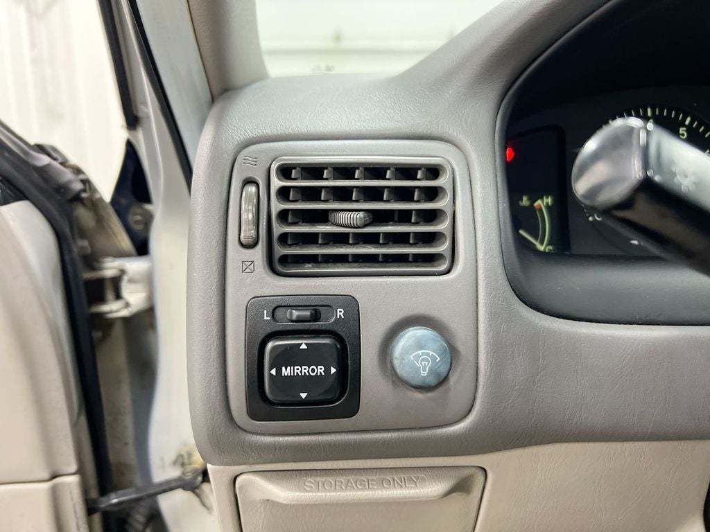 2002 Toyota Corolla LE