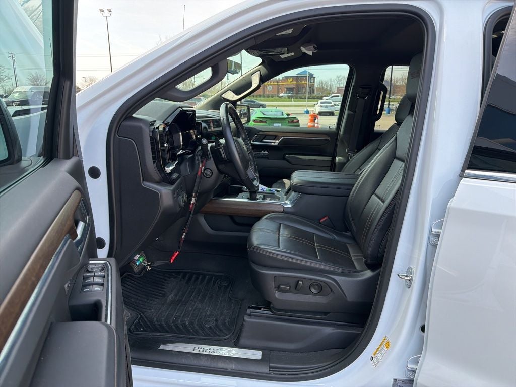 2023 Chevrolet Silverado 1500 High Country