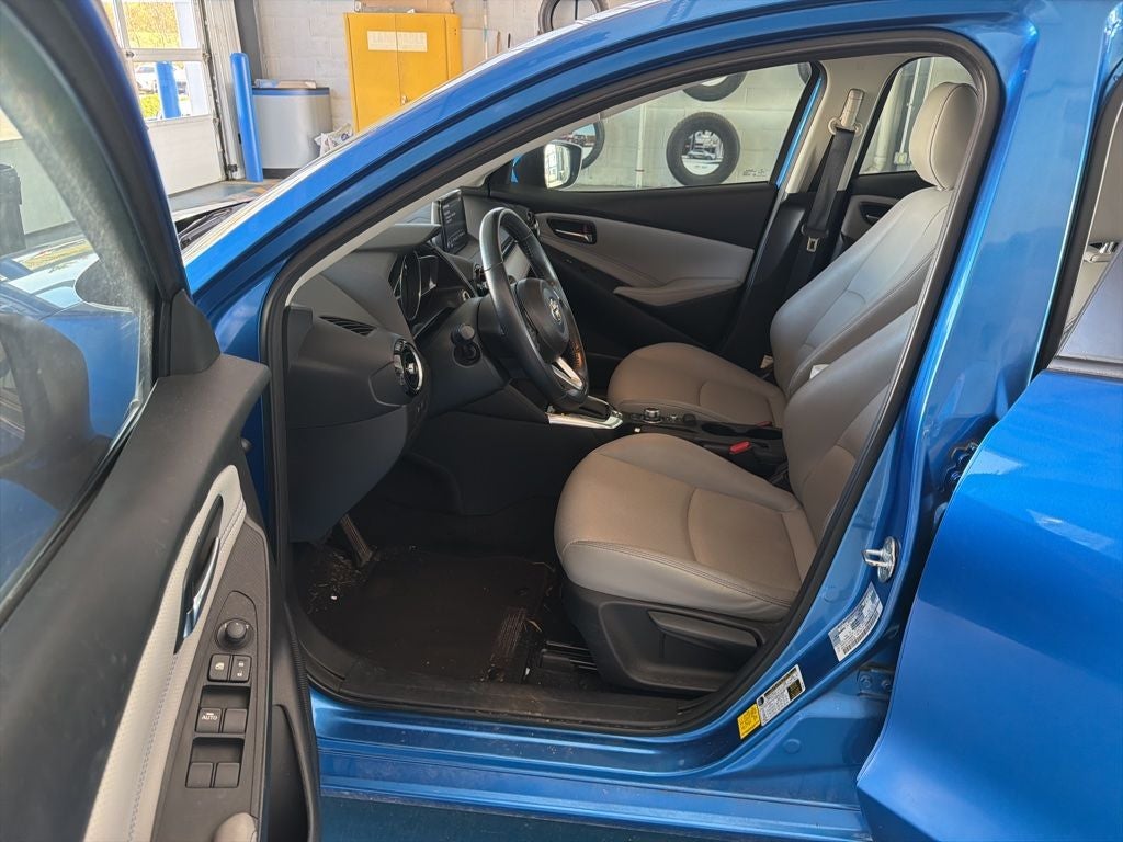 2019 Toyota Yaris XLE
