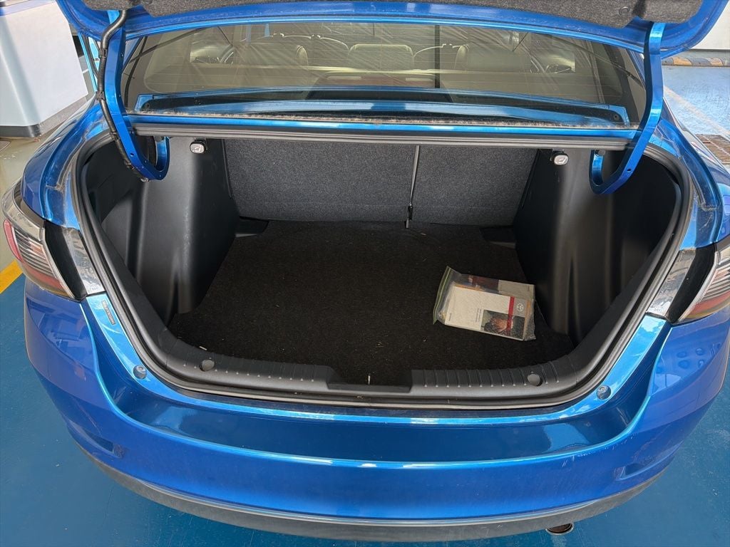 2019 Toyota Yaris XLE