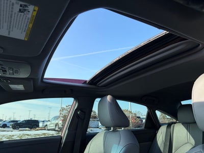 2022 Toyota Avalon Hybrid Limited