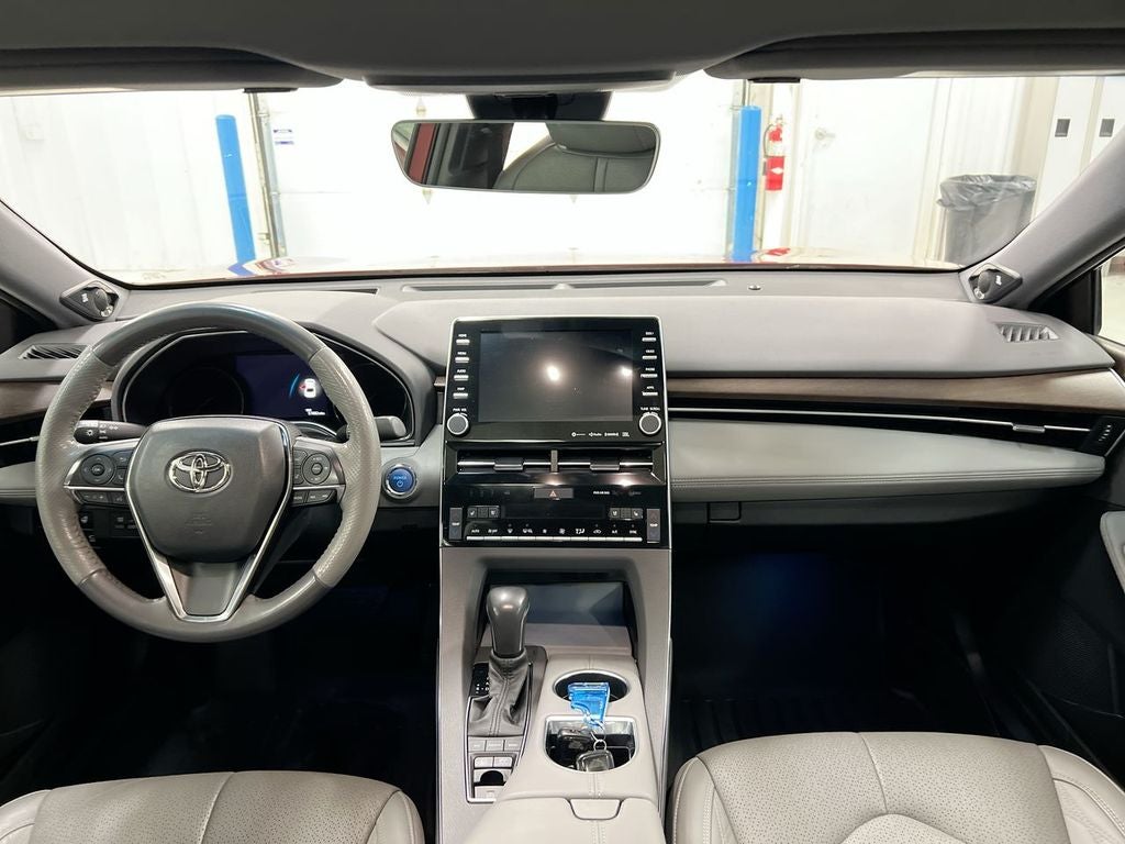 2022 Toyota Avalon Hybrid Limited