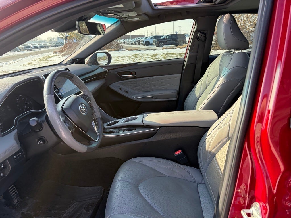 2022 Toyota Avalon Hybrid Limited