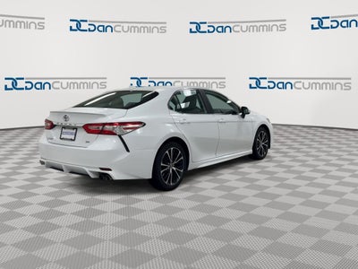2020 Toyota Camry SE