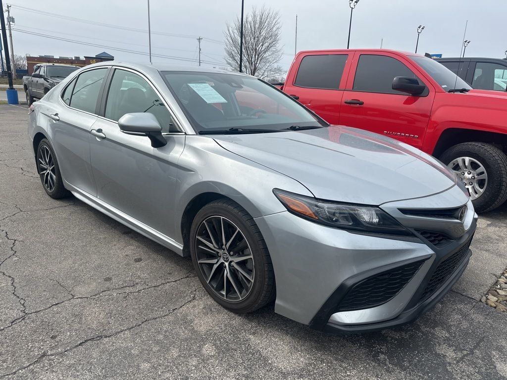 2022 Toyota Camry SE