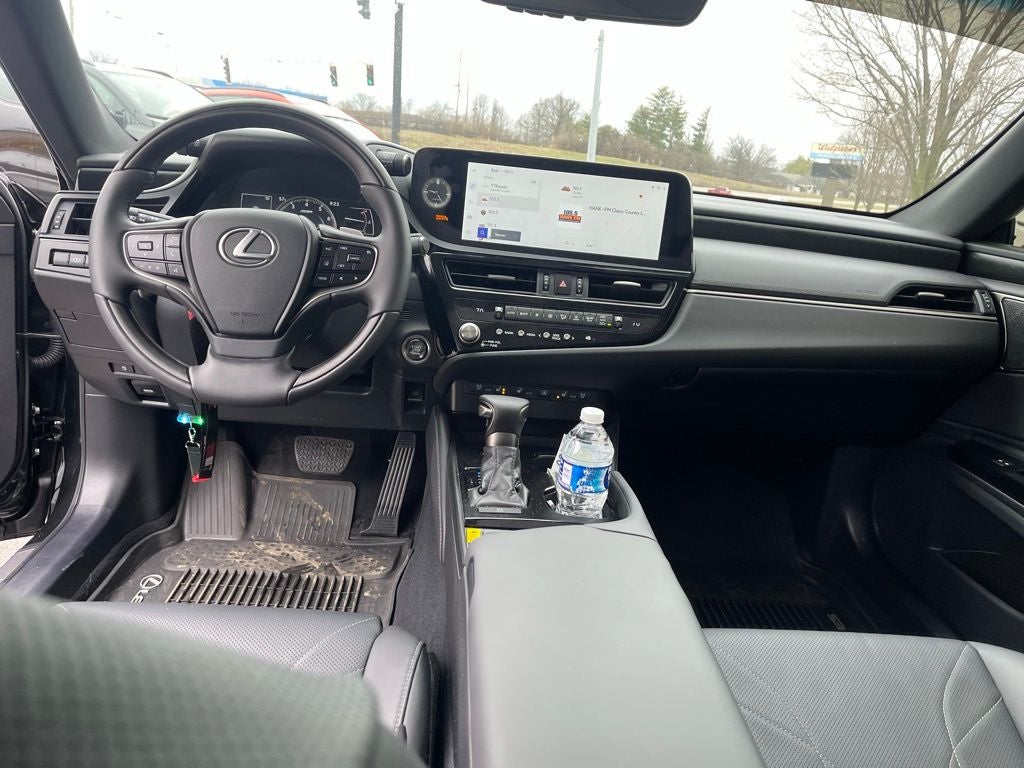 2025 Lexus ES 350 Luxury