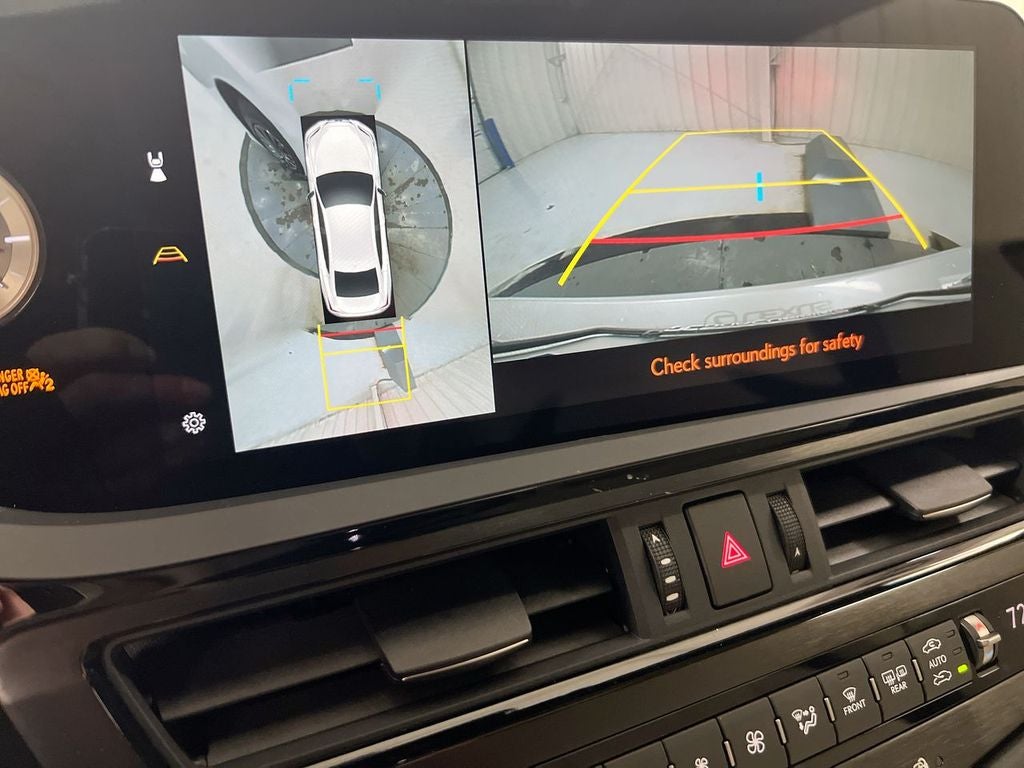 2025 Lexus ES 300h Ultra Luxury