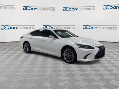 2025 Lexus ES 300h Ultra Luxury