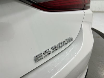 2025 Lexus ES 300h Ultra Luxury