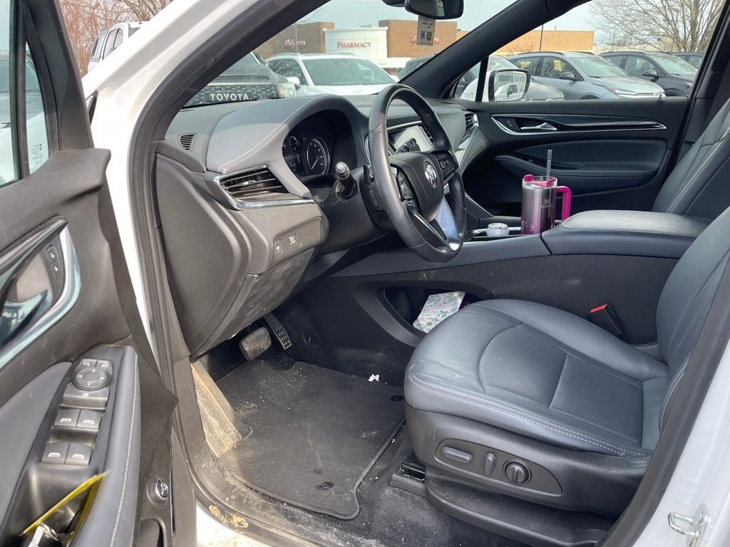 2023 Buick Enclave Essence