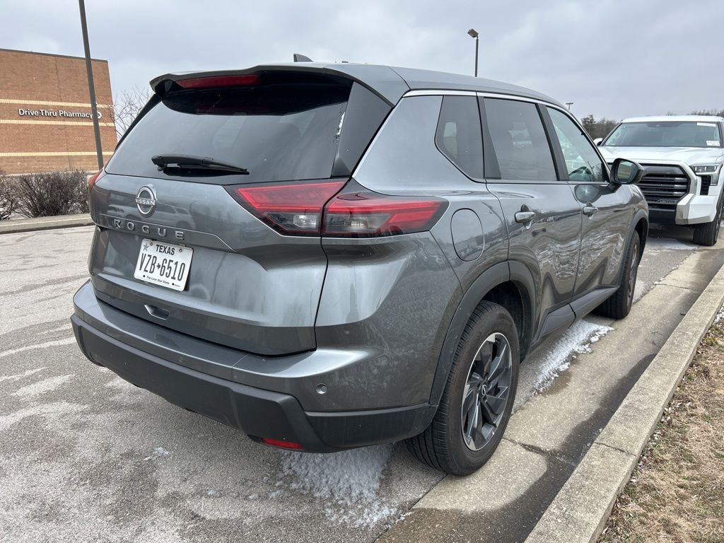 2025 Nissan Rogue SV