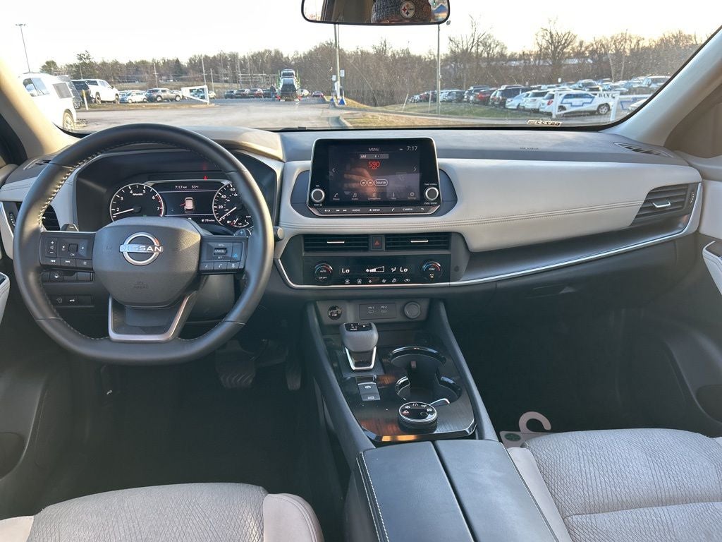 2025 Nissan Rogue SV
