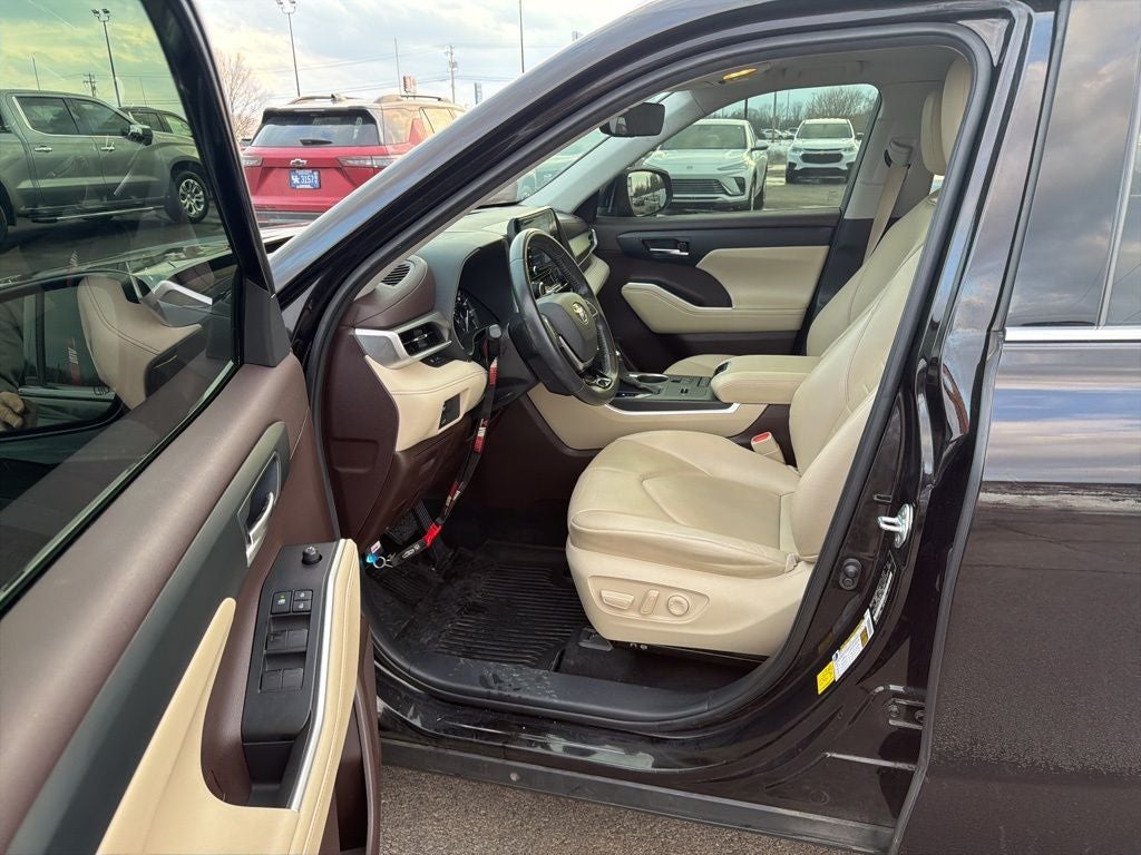 2021 Toyota Highlander XLE