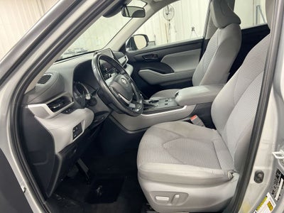 2023 Toyota Highlander LE