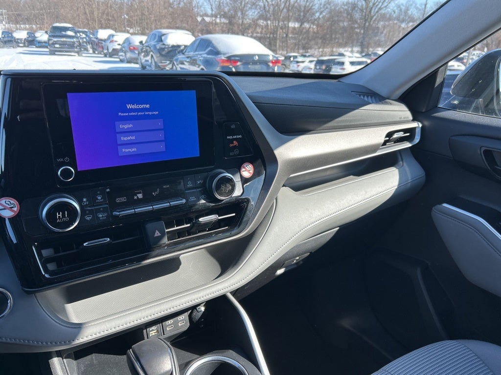 2023 Toyota Highlander LE